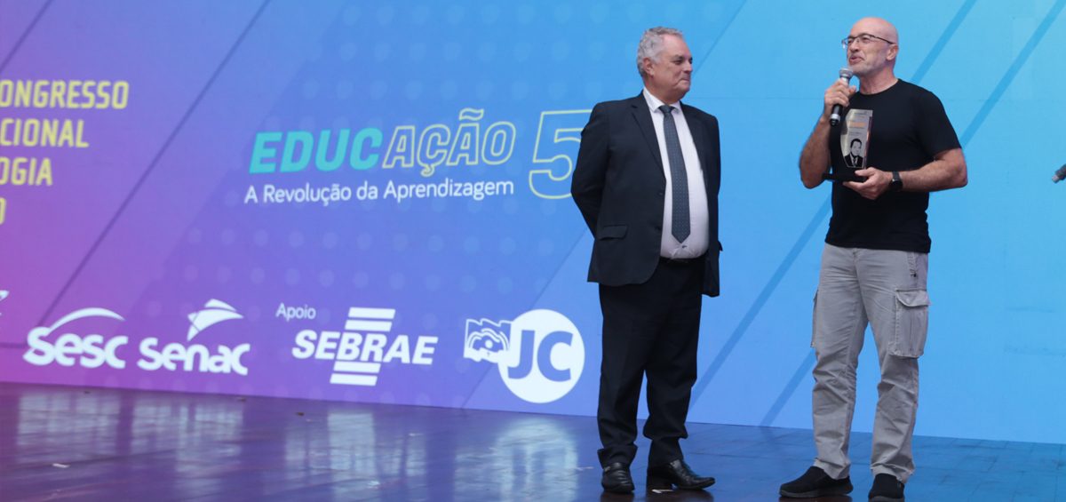 Silvio Meira destaca o metaverso e o mundo figital na abertura do XVIII CITE